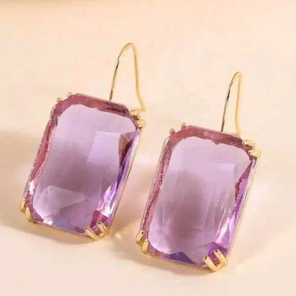 Square Iridescent Purple crystal stud earrings - Picture 1 of 6